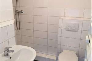 Modernisierte 2 Zi.Whg. mit Balkon und Aufzug zum 17.09.2026 – Amrumring 10, 24107 Suchsdorf, Kiel – Vorschaubild 3