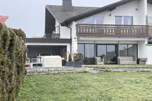 Mit klasse Grundstück in bester und beliebter Wohnlage. Ein großzügiges Haus mit exclusiver Au – Laufenburg (Baden), Waldshut (Kreis), 79725 Waldshut (Kreis) – Vorschaubild 1