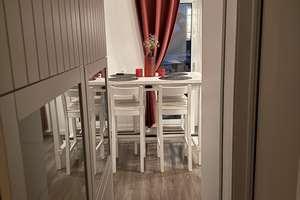 Schöne 2-Zimmer-Altbauwohnung in Düsseldorf-Bilk – zentral & mit Charme – Die vollständige Adresse der Immobilie erhältst du vom Anbieter., 40225 Bilk, Düsseldorf – Vorschaubild 2