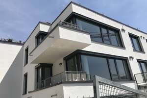 Exklusive 3-Zi.-Whg. in begehrter Halbhöhenlage - modernes Wohnen mit Niveau - TG inkl.  – Die vollständige Adresse der Immobilie erhältst du vom Anbieter., 70174 Relenberg, Stuttgart – Vorschaubild 2