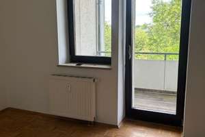  2-Zimmer mit Balkon! EBK möglich! – Uhlichstraße 8, 9112 Kaßberg, Chemnitz – Vorschaubild 4