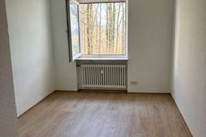 Ein Zuhause mit viel Raum, Licht und Lebensqualität -Helle 4-Zi.-Wohnung mit Balkon in KA-Bergwald – Elsa-Brändström-Straße 21, 76228 Durlach, Karlsruhe – Vorschaubild 7