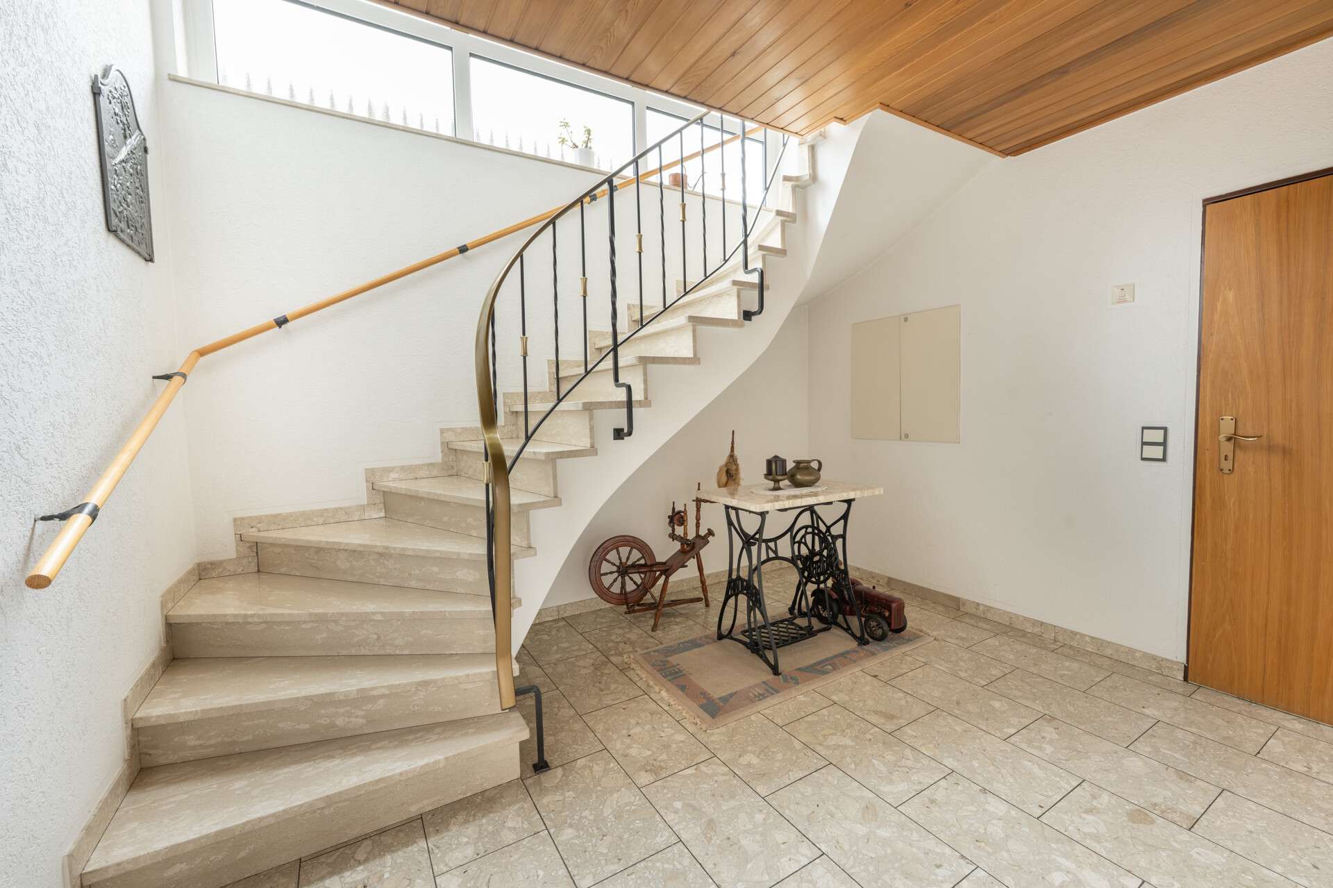 Immobilie in Großmaischeid - Wohnen auf zwei Ebenen mit Terrasse und Garten - Bild 6