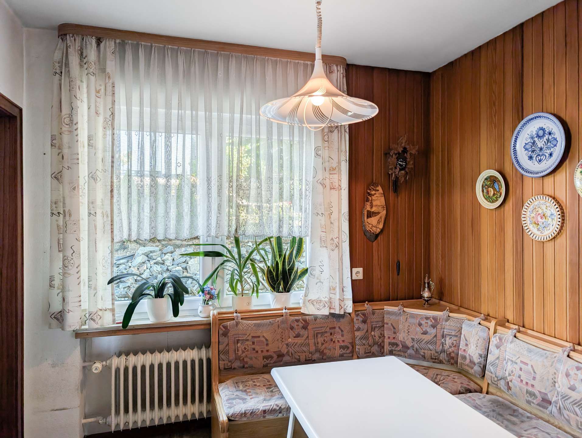 Immobilie in Bad Laasphe - Traumhafte Aussicht inklusive: Attraktives Einfamilienhaus mit Einliegerwohnung & idyllischem Garten - Bild 4