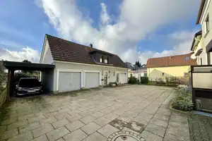 Großzügiges Mehrgenerationenhaus mit zusätzlichem Bauplatz! – Bielefeld – Vorschaubild 2