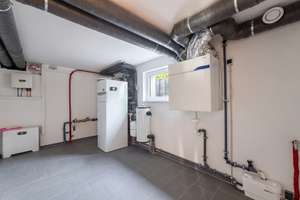 Moderne Stadtvilla mit Garten, Souterrain, Wärmepumpe und Energieeffizienz A+ in ruhiger Bestlage – Die vollständige Adresse der Immobilie erhältst du vom Anbieter., 22397 Duvenstedt, Hamburg – Vorschaubild 16