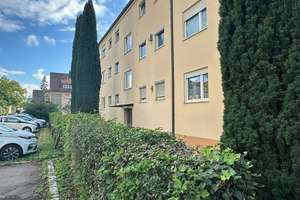 VERKAUF GEGEN HÖCHSTGEBOT!!! Charmante Etagenwohnung im Herzen von Stuttgart-Vaihingen