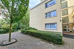 CITYHOUSE: Gepflegte 2 Zimmer Wohnung mit großem Balkon, Keller und TG Stellplatz in zentraler Lage – 51145 Urbach, Köln – Vorschaubild 2