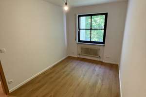 Neu renovierte 3-Zimmer-Wohnung in Sendling/Südpark, Balkon, große Küche, TG Stellpl – Werdenfelsstraße 81, 81377 Am Waldfriedhof, München – Vorschaubild 4