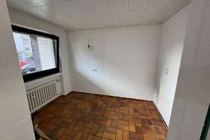 Gepflegtes Reihenhaus im Split-Level-Design mit 5 Zimmern in Essen-Frintrop – Die vollständige Adresse der Immobilie erhältst du vom Anbieter., 45359 Frintrop, Essen – Vorschaubild 4