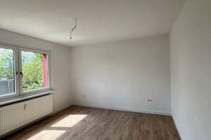 GIG GEMIETET IST GEIL! - 3 Zimmer komplett Saniert mit EBK und modernstem Bad – Sudetenweg 15, 38448 Vorsfelde, Wolfsburg – Vorschaubild 10