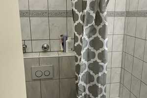  Voll möblierte 1-Zimmer-Wohnung mit Balkon in zentraler Lage – Münsterstraße 161, 40476 Düsseldorf – Vorschaubild 2
