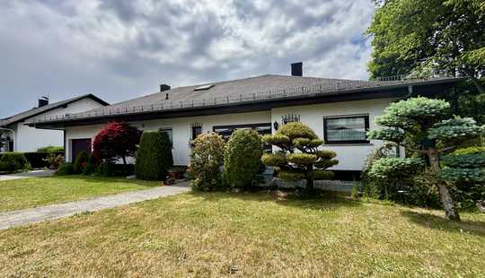 Bild von Großzügiger Bungalow mit zusätzlicher Einliegerwohnung – Ideal für Familien, Home-Office oder Praxis