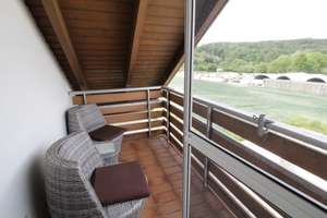 Sofort frei ! Helle, freundliche voll möblierte 2,5 Zimmer Wohnung mit Balkon, Ulm-Söflingen – Blaubeurerstraße 213, 89081 Söflingen, Ulm – Vorschaubild 5