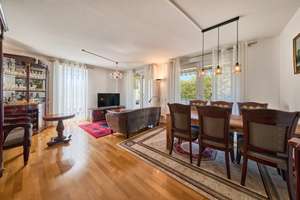 3-ZIMMER-WOHNUNG IN KLARENTHAL! Balkon, Stellplatz, Aufzug und stufenloser Zugang *Baujahr 2003*
