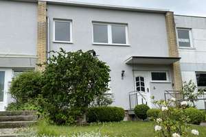 Kleines Mittelreihenhaus  in Ostseenähe
