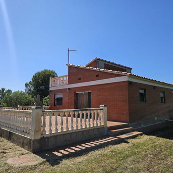 Rustikaler Bauernhof in Riudoms zu verkaufen, 3 Schlafzimmer.