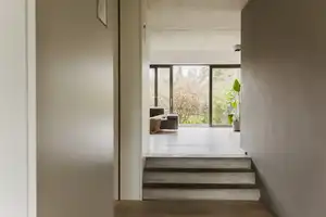 Eleganz in Beton und Holz - Stilvolles Stadthaus mit durchdachtem Interieur – Hamburg – Vorschaubild 7
