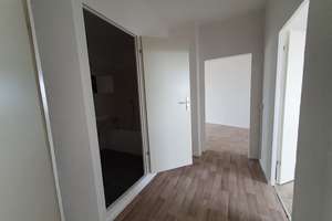 **FRISCH RENOVIERT**3-Zimmer-Wohnung // DG // Balkon // Bad mit Wanne // ab 01.10.2026 – Jupiterstraße 36, 4205 Grünau-Nord, Leipzig – Vorschaubild 8