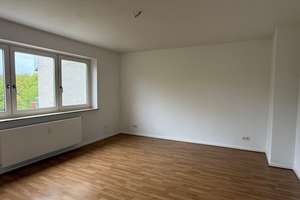 Schöne 3-Zimmer-Wohnung mit Loggia und inkl. Keller in Hamburg-Eißendorf – Strucksbarg 49, 21077 Eißendorf, Hamburg – Vorschaubild 8