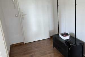 Helle 2-Zimmer-DG-Wohnung mit Balkon und Einbauküche in München-Riem – München – Vorschaubild 10
