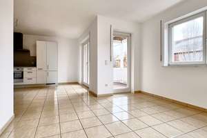 Solide vermietete 4-Zimmer-Wohnung in München-Waldperlach – Balkon, Keller & Tiefgarage – Die vollständige Adresse der Immobilie erhältst du vom Anbieter., 81739 Waldperlach, München – Vorschaubild 6