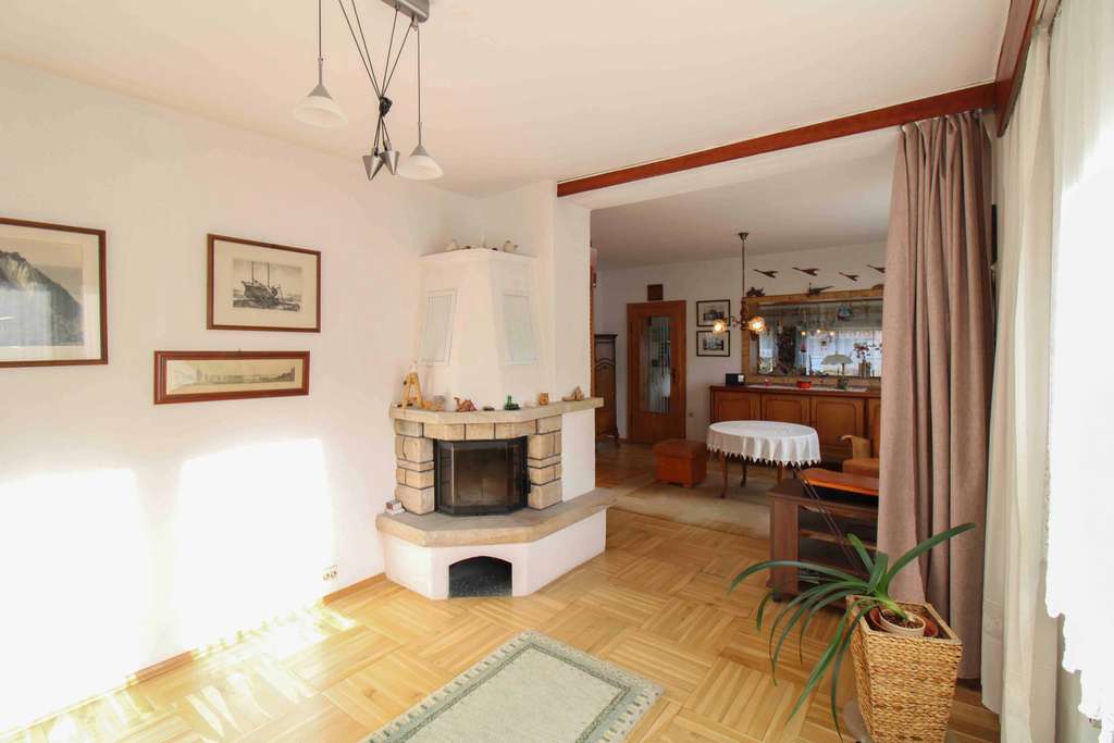 Immobilie in Putbus - Familienhaus mit Garten, Garage, Werkstatt und viel Potenzial in Putbus - Bild 1