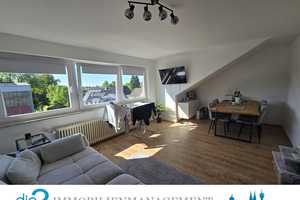 Helle 2-Zimmer Dachgeschosswohnung zu vermieten! – Mangenberger Straße 233, 42655 Solingen – Vorschaubild 1