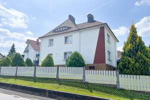 Stattliches Wohngebäude auf 1.800m² Grundstück – Die vollständige Adresse der Immobilie erhältst du vom Anbieter., 63584 Gründau – Vorschaubild 1