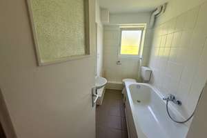 Renovierte 2-Zimmer-Wohnung mit Wohnküche & Charme – Delle 21, 38229 Gebhardshagen, Salzgitter – Vorschaubild 4
