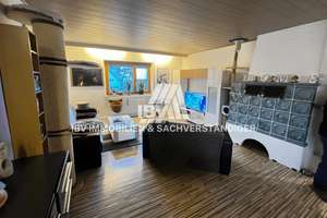 82 m² plus Hobbyraum im Spitzboden - helle 3-Zimmer-Wohnung in Rosenberg mit Balkon und Garage
