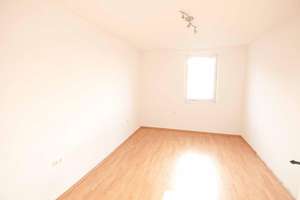 Charmante 2,5-Zimmer Wohnung im Jugendstilhaus - urban wohnen zwischen Stadt & Wiesengrund – Flößaustr. 7, 90763 Südliche Südstadt, Fürth – Vorschaubild 2
