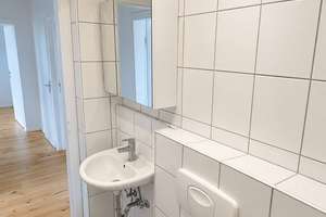 Privatverkauf: Gepflegte 2-Zimmer-Wohnung im 4. OG in Mannheim Schwetzingerstadt/Oststadt – Die vollständige Adresse der Immobilie erhältst du vom Anbieter., 68165 Schwetzingerstadt/Oststadt, Mannheim – Vorschaubild 3
