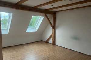 Geräumiges 9-Zimmer-Bauernhaus mit 2 Nebengebäuden und großem Garten  – Bergstr. 5, 91735 Weißenburg-Gunzenhausen (Kreis) – Vorschaubild 8