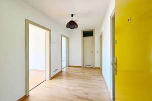Hamburg-Niendorf: 3-Zimmer im I. Obergeschoss mit Balkon – Die vollständige Adresse der Immobilie erhältst du vom Anbieter., 22459 Niendorf, Hamburg – Vorschaubild 2