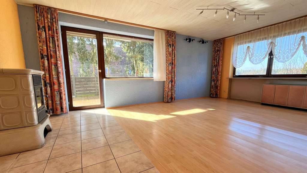 Immobilie in Strullendorf - Großzügiges Wohnhaus in 
ruhiger, sonniger Ortsrandlage
96129 Strullendorf - Bild 4