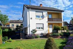 Ruhige Lage: 4-Raum-Einfamilienhaus in Gimmeldingen – Loblocher Straße 1, 67435 Neustadt an der Weinstraße – Vorschaubild 1