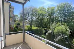 Helle 3-Zimmer-Wohnung mit Balkon und Stellplatz in ruhiger Lage – Richard-Wagner-Str. 4, 9119 Chemnitz – Vorschaubild 1