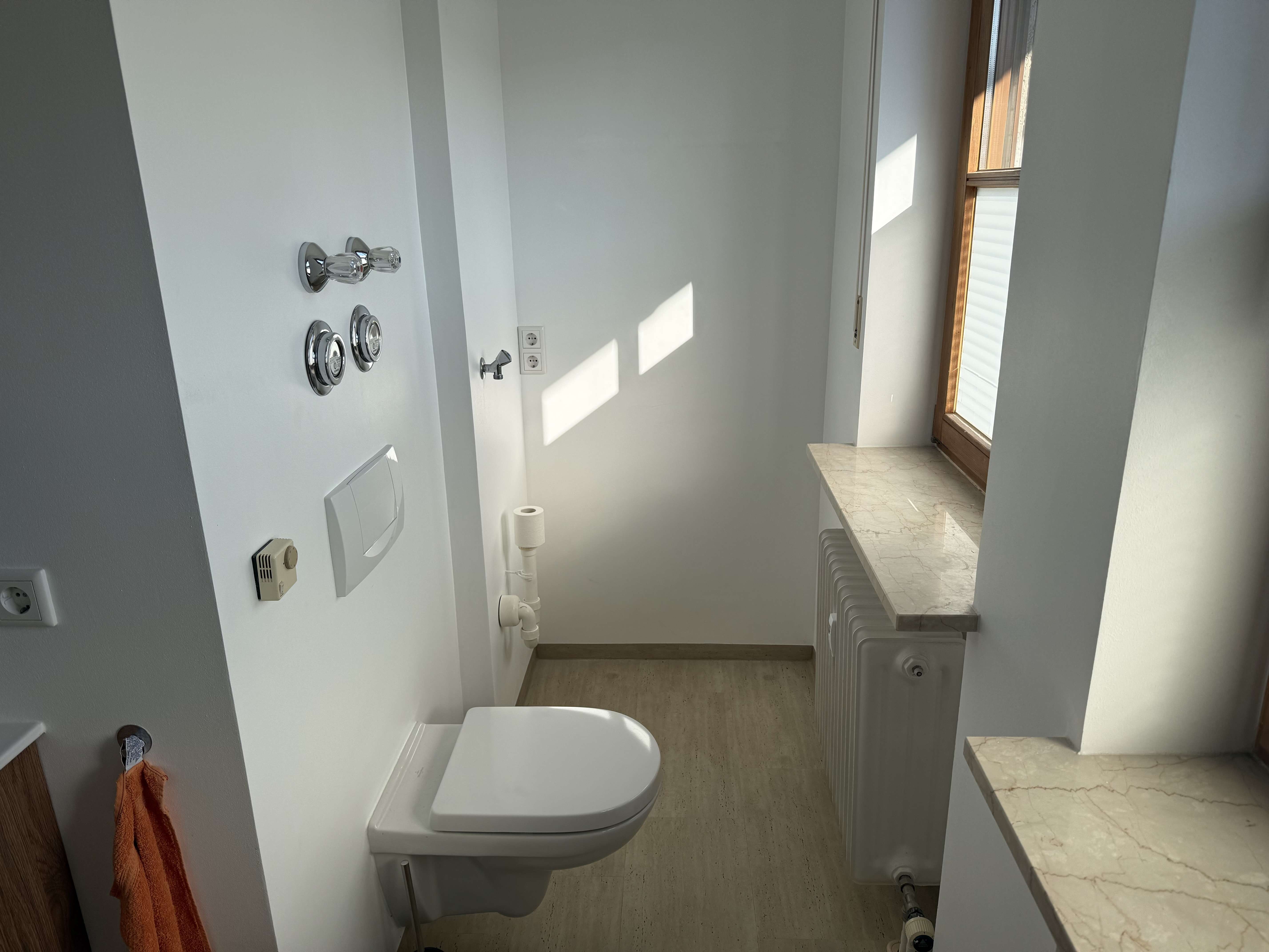 Immobilie in Kiefersfelden - I. I. TEAM: helle, großzügige 2-Zimmer-Wohnung mit 2 Balkonen im 2. OG  mit Lift - Bild 9