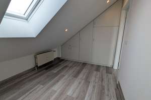 Frisch renovierte 2-Zimmer-Dachgeschosswohnung in der Salzmesserstraße, mit EBK - frei ab sofort – Die vollständige Adresse der Immobilie erhältst du vom Anbieter., 81829 Trudering-Riem (Ortsteil), München – Vorschaubild 7