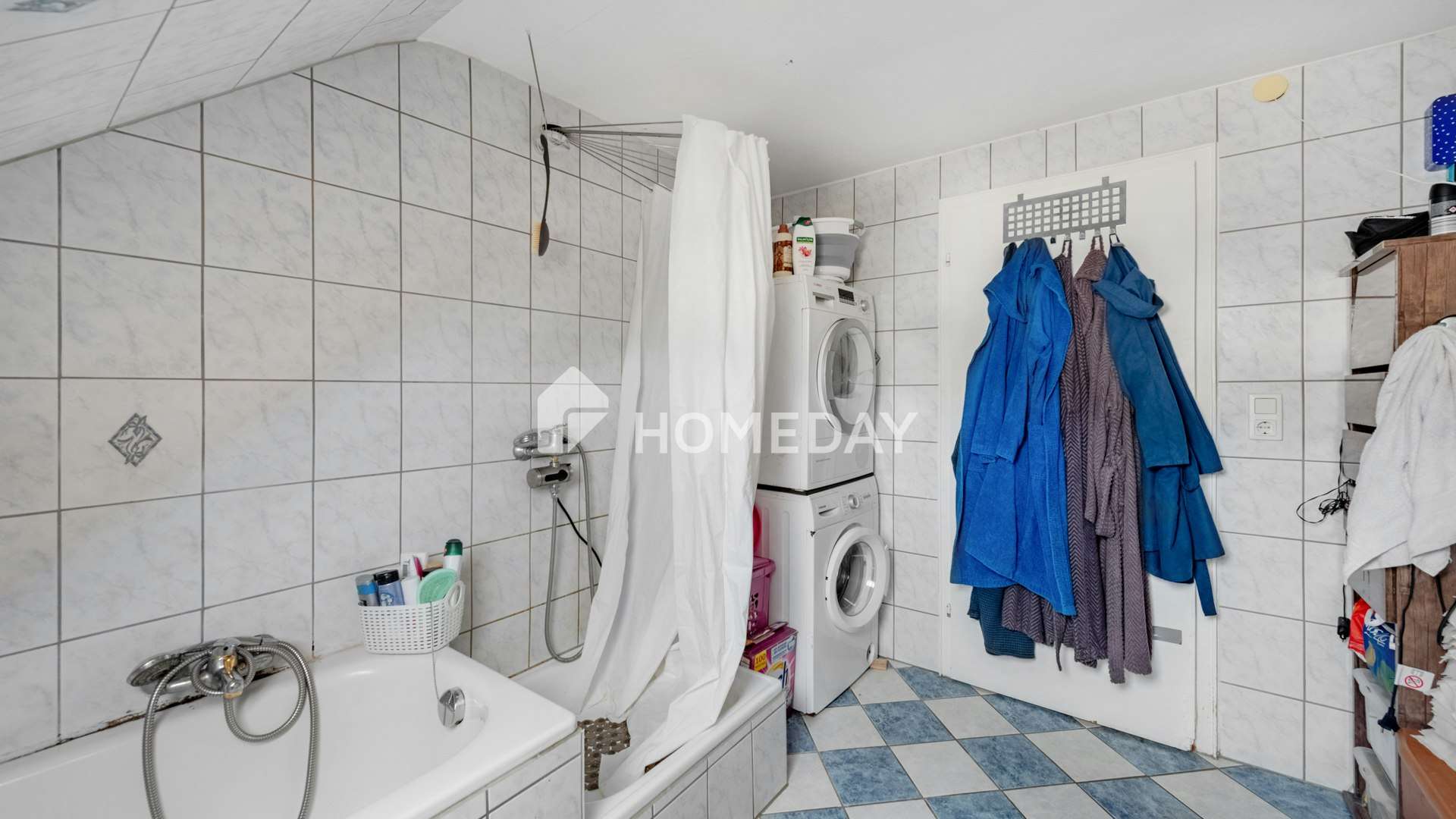 Immobilie in Weißensberg - Helle 4-Zimmer-Wohnung mit Süd-Balkon, offener Küche und ca. 100 Quadratmetern Wohnfläche - Bild 6