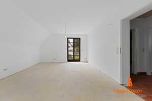 KAUFZUSAGE! *** EIN- BZW. ZWEIFAMILIENHAUS MIT GARTEN, BALKON, TERRASSE & POTENZIELLEN BAUPLATZ *** – Augsburg (Kreis) – Vorschaubild 18