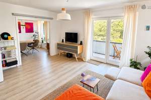 Schöne, helle 3,5-Zi.-Wohnung in begehrter Wohnlage* tolle Aussicht*EBK* Garage* – Die vollständige Adresse der Immobilie erhältst du vom Anbieter., 70327 Gehrenwald, Stuttgart – Vorschaubild 1