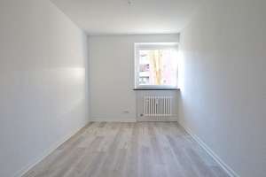 Modernisierte 3-Zimmer Balkonwohnung in Seeberg-Süd! – Die vollständige Adresse der Immobilie erhältst du vom Anbieter., 50769 Seeberg, Köln – Vorschaubild 11