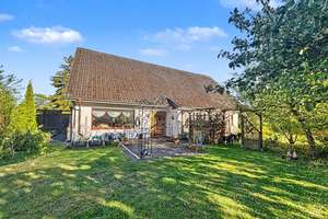 Großzügiges Ein- bis Zweifamilienhaus in ruhiger Lage von Bark-Bockhorn – Die vollständige Adresse der Immobilie erhältst du vom Anbieter., 23826 Bark – Vorschaubild 2