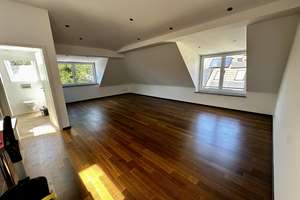 Lebensraum in Allach: 2-Zimmer-Dachgeschosswohnung mit gehobener Ausstattung – Vesaliusstraße 28, 80999 Untermenzing, München – Vorschaubild 2