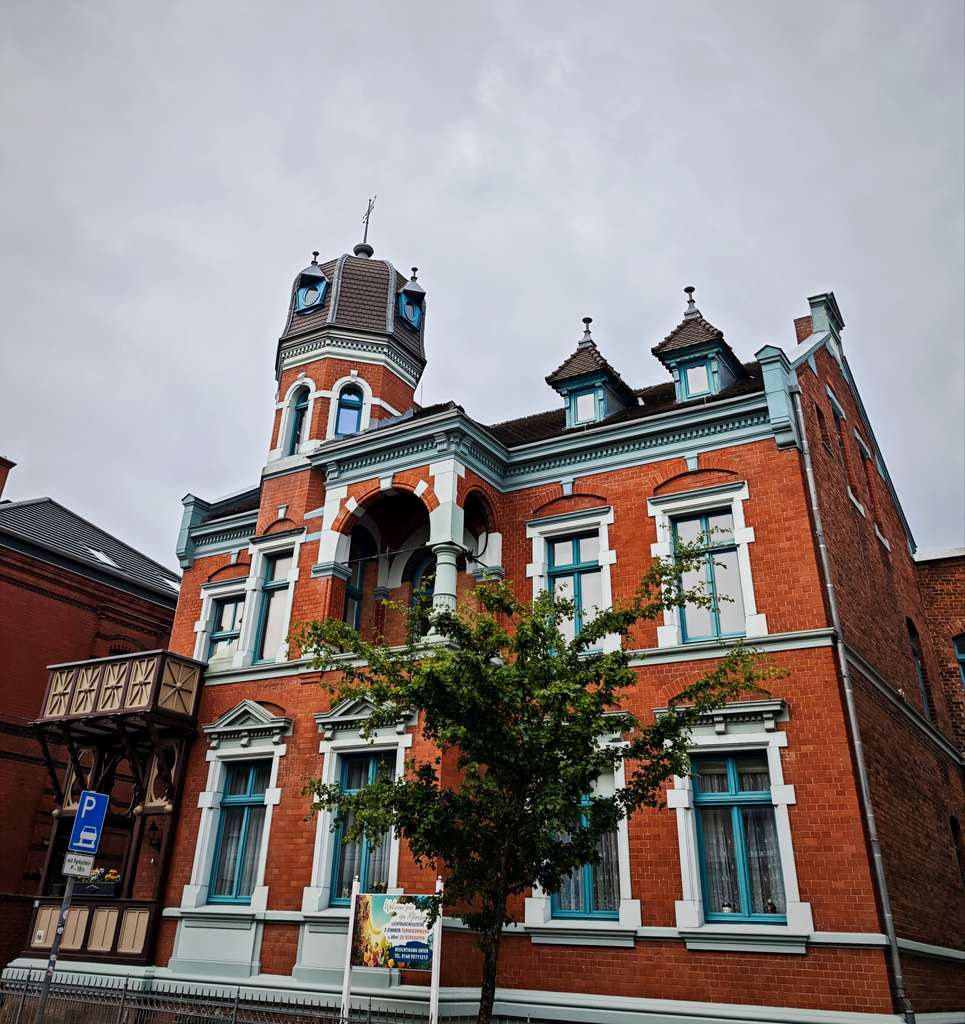 Immobilie in Fünfseen - 3-Zimmer-Turmwohnung mit Garten in Malchow - Bild 1