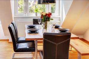 Möbliert: Sonnige Südwest Dachterrasse, modern und ruhig  – Die vollständige Adresse der Immobilie erhältst du vom Anbieter., 81671 Ramersdorf, München – Vorschaubild 2