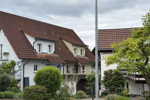 Elegantes Doppelhaus mit hochwertigem Gartenparadies in ruhiger Lage – Die vollständige Adresse der Immobilie erhältst du vom Anbieter., 79331 Teningen – Vorschaubild 3