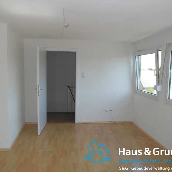 *** charmante 4-Zimmer-Maisonette-Wohnung für Familien mit Garten im beliebten Aachen-Brand ***